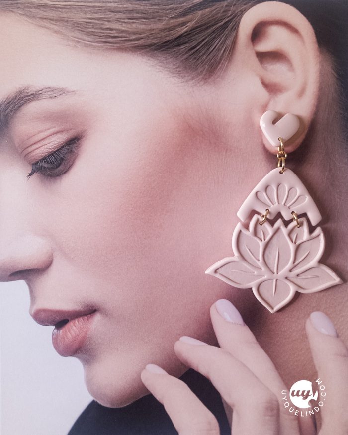 Boucles d'oreilles pendantes longues fleur de lotus