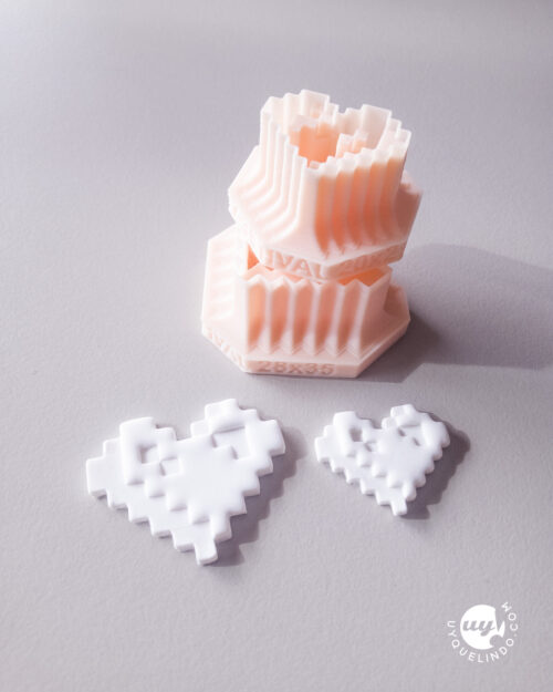 Pixel heart cutter, 2 sizes