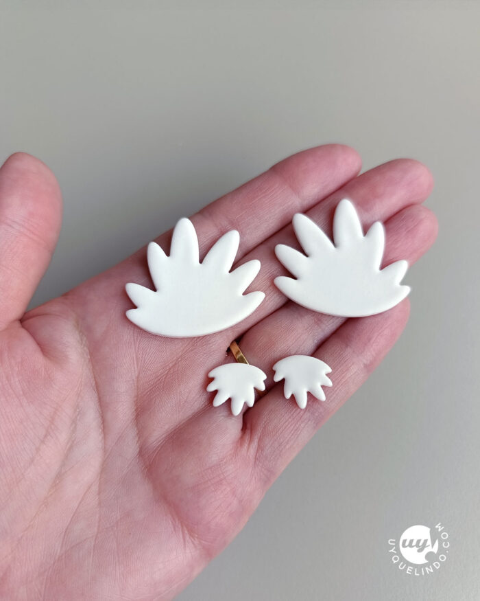 Set of cutters with organic leaf shape