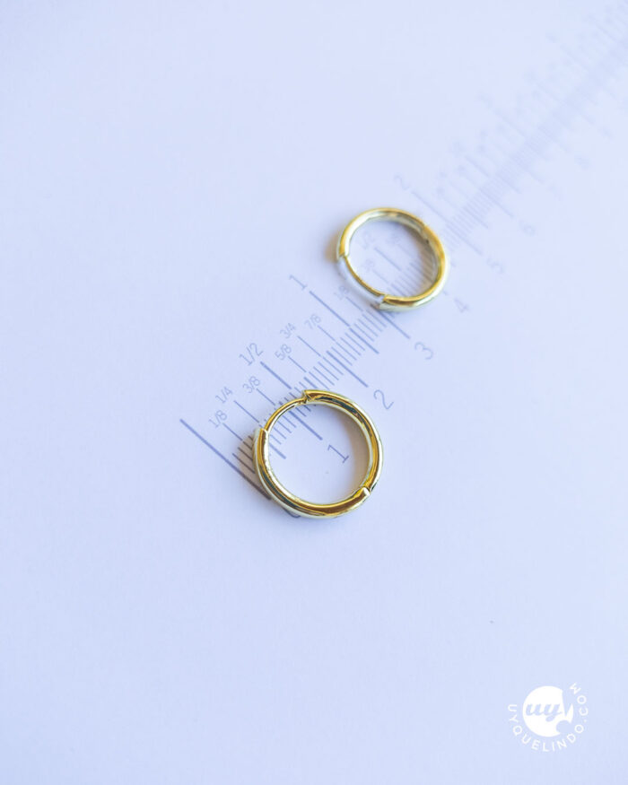 Pendientes huggies 16.5 mm chapados en oro 18k